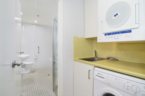Beachside Luxury & Comfort, Ocean Views In Glenelg - Sydney 4u 20