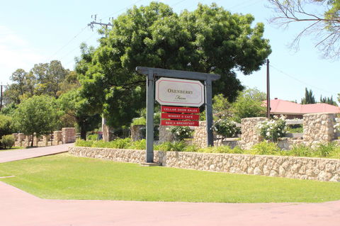OXENBERRY FARM - Sydney 4u 17
