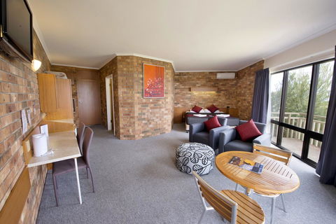 Kangaroo Island Seaside Inn - Sydney 4u 30