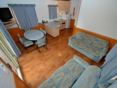 Echo Holiday Parks - Waikerie - Sydney 4u 32