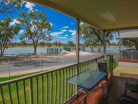 Echo Holiday Parks - Waikerie - Sydney 4u 2