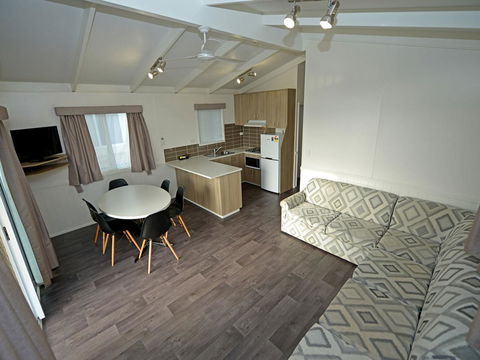 Echo Holiday Parks - Waikerie - Sydney 4u 24