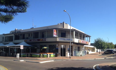 Pier Hotel Port Lincoln - Sydney 4u 0