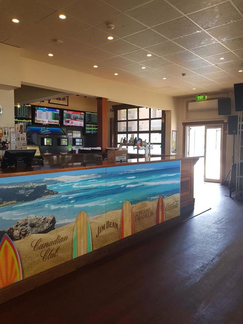 Pier Hotel Port Lincoln - Sydney 4u 2