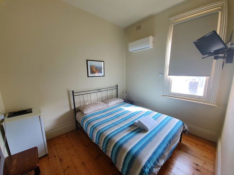 Pier Hotel Port Lincoln - Sydney 4u 19