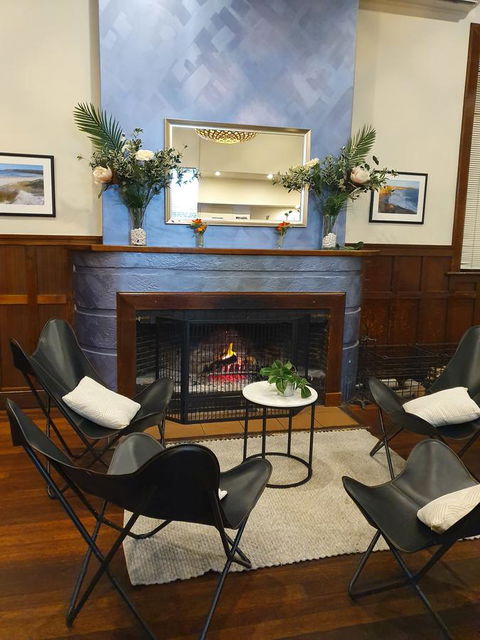 Pier Hotel Port Lincoln - Sydney 4u 5
