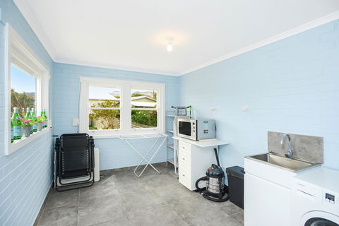 Salomon Sea Haus - Sellicks Beach - C21 SouthCoast Holidays - Sydney 4u 7