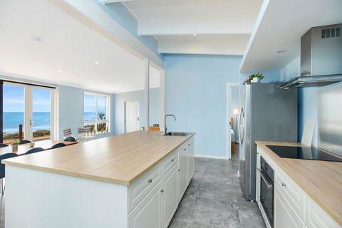 Salomon Sea Haus - Sellicks Beach - C21 SouthCoast Holidays - Sydney 4u 8