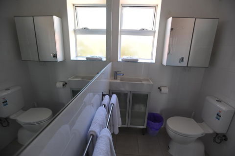 Glenelg Holiday Apartments-The Broadway - Sydney 4u 7