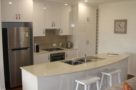 C And C Tanunda - Sydney 4u 2
