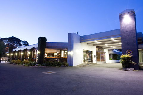 The Commodore - Sydney 4u 1