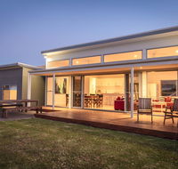 Middle River Beach House - East Wing - Sydney 4u