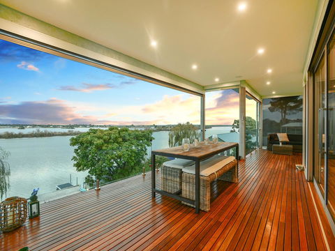 Muse On The Murray - Sydney 4u 16