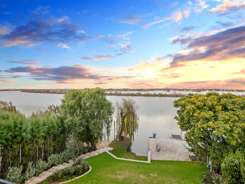 Muse On The Murray - Sydney 4u 14