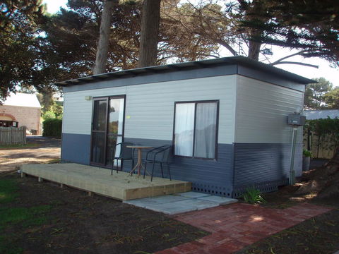 Lakeside Tourist Park - Sydney 4u 10