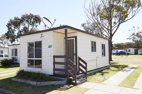 NRMA Victor Harbor Beachfront Holiday Park - Sydney 4u 40
