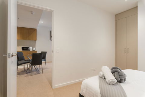 Ther-Rich 2Brm CBD Apartment - Sydney 4u 2