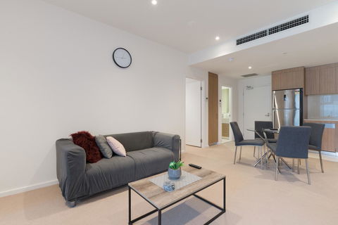 Ther-Rich 2Brm CBD Apartment - Sydney 4u 32