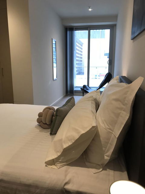 Ther-Rich 2Brm CBD Apartment - Sydney 4u 36