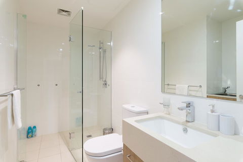 Ther-Rich 2Brm CBD Apartment - Sydney 4u 31