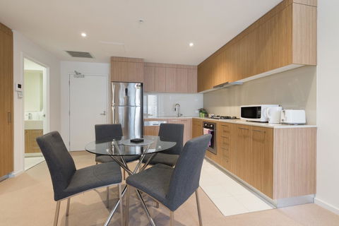 Ther-Rich 2Brm CBD Apartment - Sydney 4u 13
