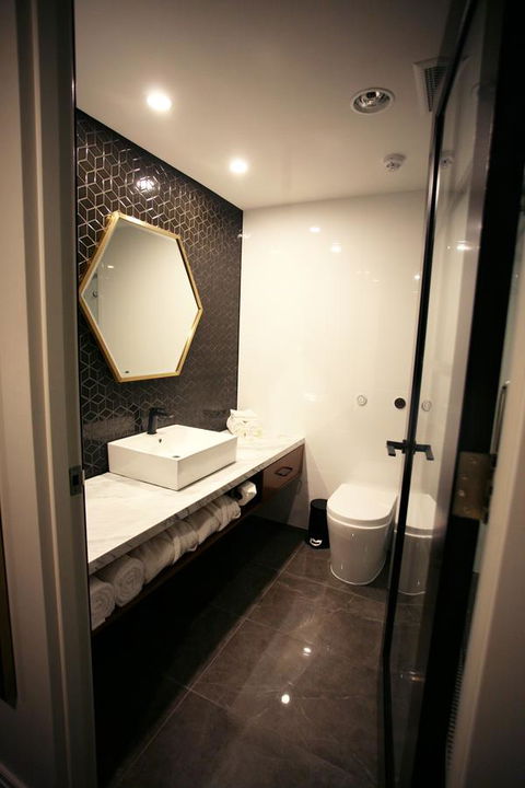 Ellen Hotel - Accommodation Sydney 18