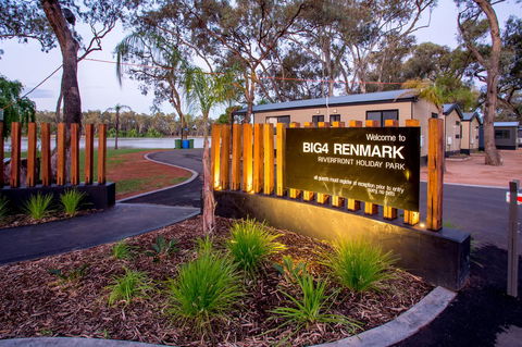 BIG4 Renmark Riverfront Holiday Park - Sydney 4u 27