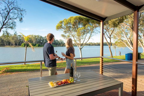 BIG4 Renmark Riverfront Holiday Park - Sydney 4u 5