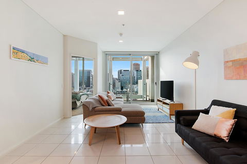 Stylish And Comfortable, Views Over Gouger St! - Sydney 4u 19