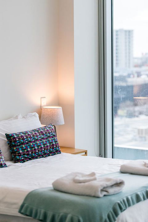 Stylish And Comfortable, Views Over Gouger St! - Sydney 4u 10