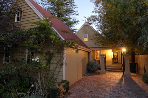 A Secret Treasure - Sydney 4u 14