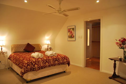 A Secret Treasure - Sydney 4u 5