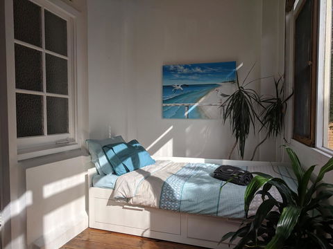 Glenelg 3 Bedroom Apartment - Sydney 4u 6