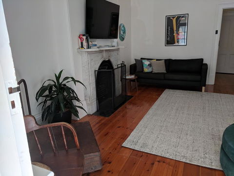 Glenelg 3 Bedroom Apartment - Sydney 4u 8