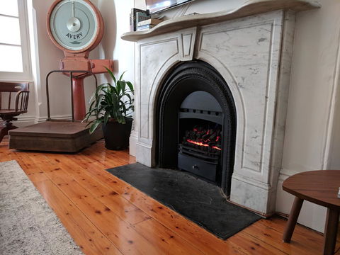 Glenelg 3 Bedroom Apartment - Sydney 4u 9