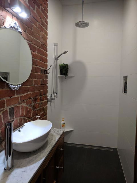 Glenelg 3 Bedroom Apartment - Sydney 4u 21