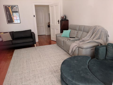 Glenelg 3 Bedroom Apartment - Sydney 4u 5