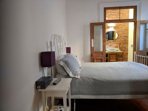 Glenelg 3 Bedroom Apartment - Sydney 4u 17