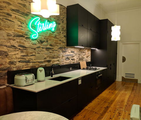 Glenelg 3 Bedroom Apartment - Sydney 4u 13