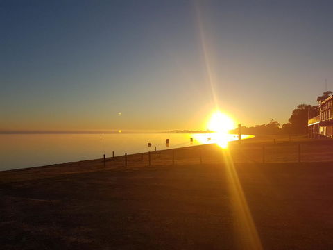 Barmera Lake Resort Motel - Sydney 4u 5