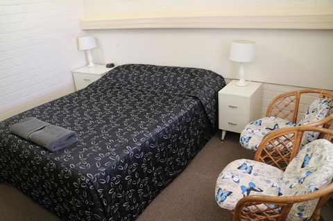 Renmark Motor Inn - Sydney 4u 13