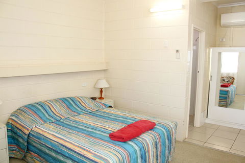 Renmark Motor Inn - Sydney 4u 15