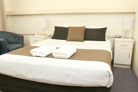 Renmark Motor Inn - Sydney 4u 19