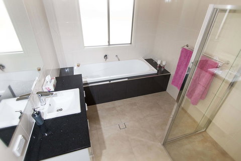 Brock's Base - Accommodation Sydney 7