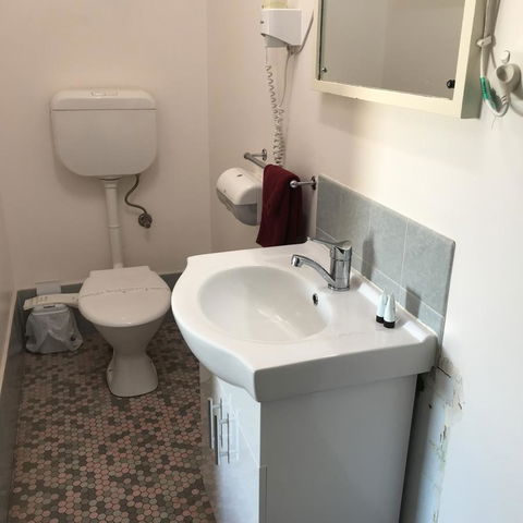Travelway Motel - Sydney 4u 11