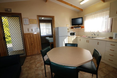 Millicent Hillview Caravan Park - Accommodation Sydney 33