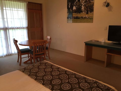 Coonawarra Place Motor Inn - Sydney 4u 25