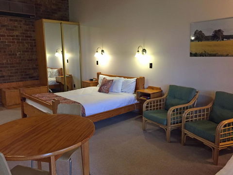 Coonawarra Place Motor Inn - Sydney 4u 27