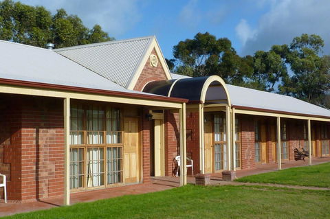 Coonawarra Place Motor Inn - Sydney 4u 36