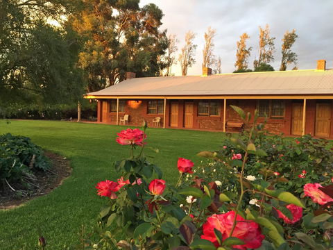 Coonawarra Place Motor Inn - Sydney 4u 38